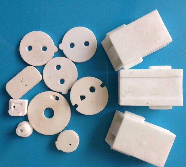 Electronic Ceramics: Insulator? Semiconductor?